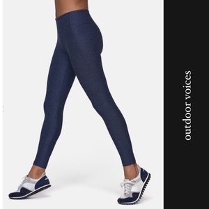 Outdoor Voices 7/8 Warmup Compression Legging in Navy Blue 26” Inseam • M